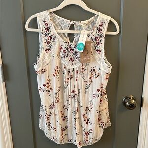 mason & Belle Floral Lace-Trimmed Sleeveless Blouse Stitch Fix Size Medium New!